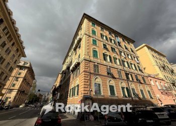 Facciata - Three-room apartment via Paolo Giacometti, Genova (neighborhood Marassi) - photo 31