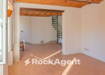 Stanza non arredata - Casa indipendente via Circonvallazione, 19, Castiglione Tinella - foto 6