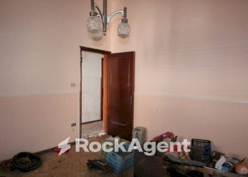 Camera da letto - Four-room apartment via Fratelli Cervi, 26, Melissano - photo 12