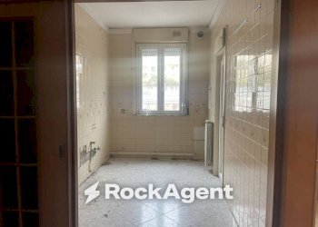 Salone - Apartment via Napoli Achille, 9, Salerno - photo 4