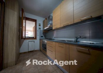 Cucina - Appartamento via Roma, 4, Sennori - foto 12