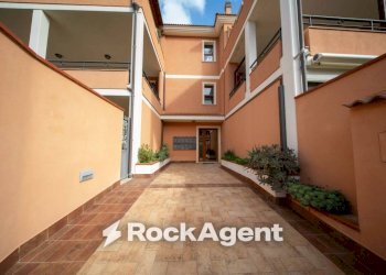 Cortile interno - Apartment via Roma, 4, Sennori - photo 32