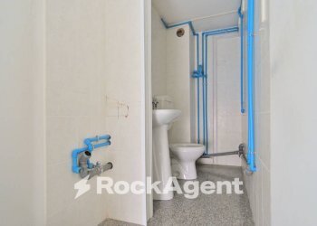 Bagno - Negozio via Piazza Spada, 5, Fiuggi - foto 21