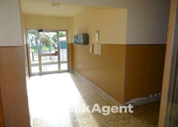 Interno palazzo - Two-room apartment via Giovanni Verga, 4, Loano - photo 22