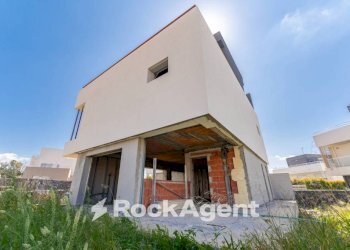 Facciata - Villa a Schiera via Carrubbazza, San Gregorio di Catania - foto 4