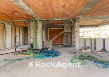 Interno palazzo - Villa a Schiera via Carrubbazza, San Gregorio di Catania - foto 7