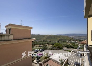 Vista - Four-room apartment viale Barlaam da Seminara, 36, Catanzaro - photo 24