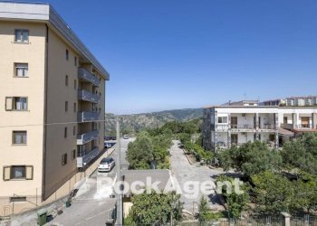 Vista - Four-room apartment viale Barlaam da Seminara, 36, Catanzaro - photo 25
