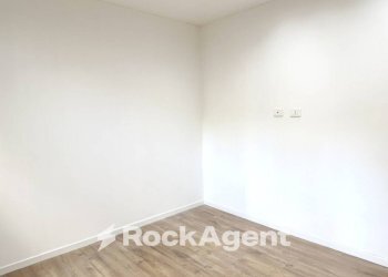 Camera da letto - Three-room apartment via Roncaglia, 14, Milano (neighborhood Washington) - photo 17
