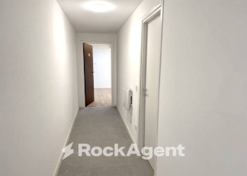 Corridoio - Three-room apartment via Roncaglia, 14, Milano (neighborhood Washington) - photo 28