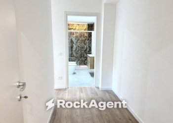 Disimpegno - Three-room apartment via Roncaglia, 14, Milano (neighborhood Washington) - photo 21