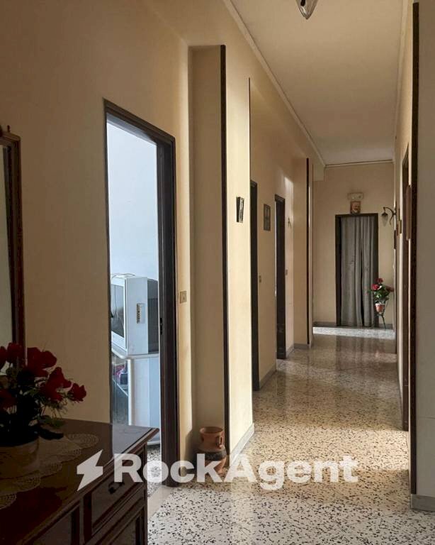 Corridoio - Four-room apartment via Starza, 41, Angri - photo 2