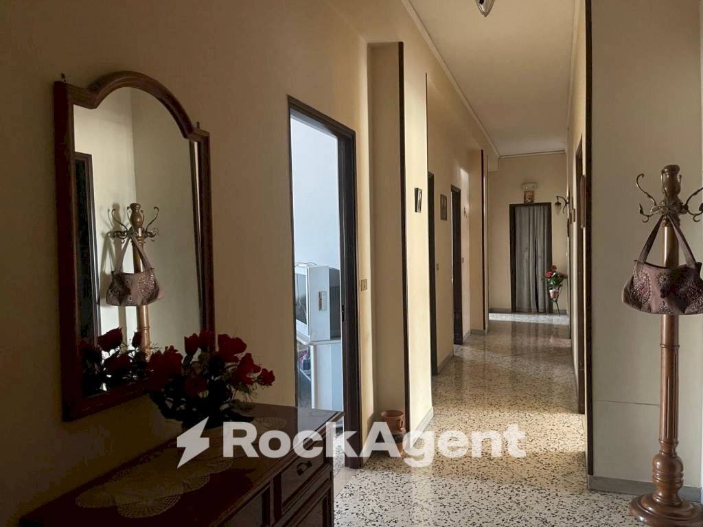 Corridoio - Four-room apartment via Starza, 41, Angri - photo 3