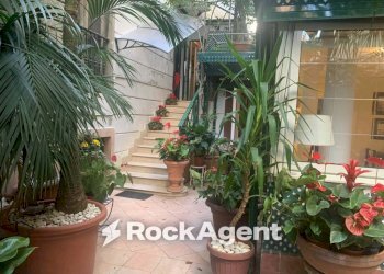Giardino - Two-room apartment via del Parco Margherita, Napoli (neighborhood Chiaia) - photo 2