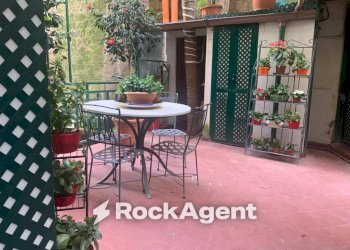 Terrazzo - Two-room apartment via del Parco Margherita, Napoli (neighborhood Chiaia) - photo 11