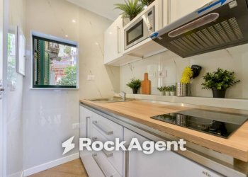 Cucina - Two-room apartment via del Parco Margherita, Napoli (neighborhood Chiaia) - photo 16