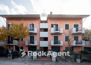 Facciata - Bilocale via degli ulivi, 57, San Costanzo - foto 3