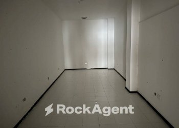 Magazzino - Negozio via Benedetto Croce, 172, Pescara - foto 24
