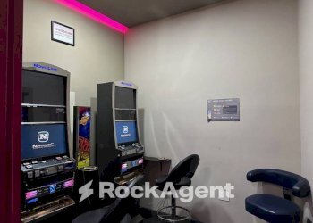 Interno non residenziale - Attività Commerciale corso Umberto I, 16, Montesilvano - foto 7