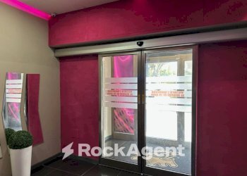 Interno non residenziale - Attività Commerciale corso Umberto I, 16, Montesilvano - foto 21