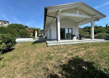 Giardino - Villa via Budria e Oliveti, Carobbio degli Angeli - foto 9