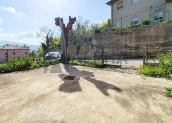 Terreno - Independent house strada Quattroventi, San Leo - photo 11
