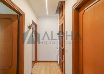 Corridoio - Three-room apartment via Giulio Cesare, Riccione - photo 12