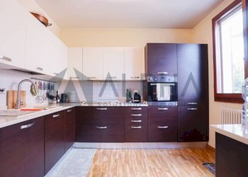 Cucina - Villa via delle Forcole, Ravenna (neighborhood San Pietro in Vincoli) - photo 9
