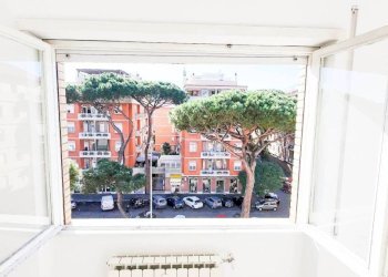 Vista - Trilocale via Angelo Olivieri, Roma (zona Lido di Ostia) - foto 5