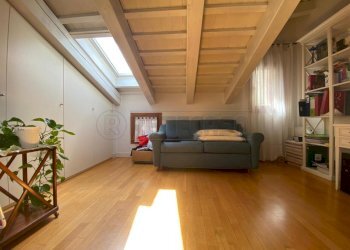 WhatsApp Image 2026-05-04 at 11.25.59 (1).jpg - Four-room apartment Via San Bassiano 4, Bassano del Grappa - photo 1