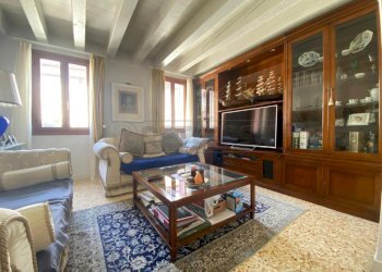 WhatsApp Image 2026-05-04 at 11.26.41 (2).jpg - Four-room apartment Via San Bassiano 4, Bassano del Grappa - photo 12