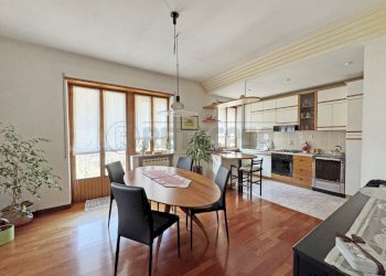 zona giorno.jpg - Appartamento Contrada Maso Fondi 41, Recoaro Terme - foto 4