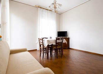 Three-room apartment Via Radici in Piano, Sassuolo - photo 2