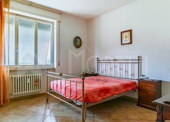 camera matrimoniale.jpg - Quadrilocale Via San Jacopo In Acquaviva, Livorno - foto 30