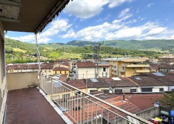 terrazzo - Three-room apartment Via Borgonuovo, Vaiano - photo 6