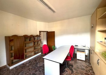 camera da letto - Three-room apartment Via Borgonuovo, Vaiano - photo 11