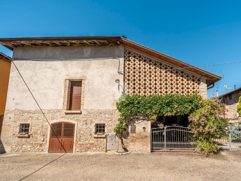 Villa Via I. Newton, Reggio nell'Emilia - foto 2