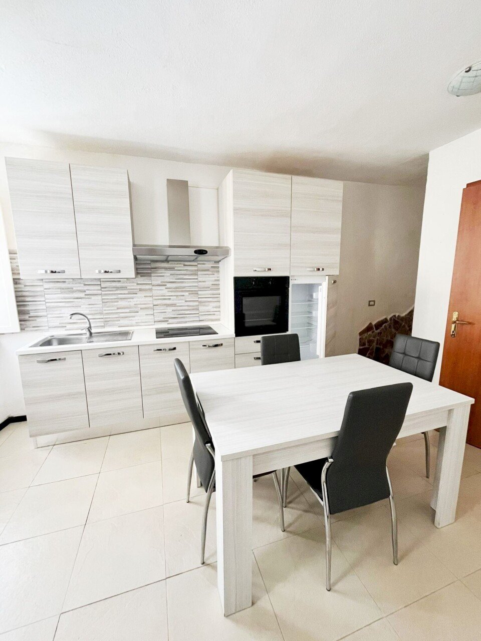 3 - Four-room apartment Sassari - photo 1
