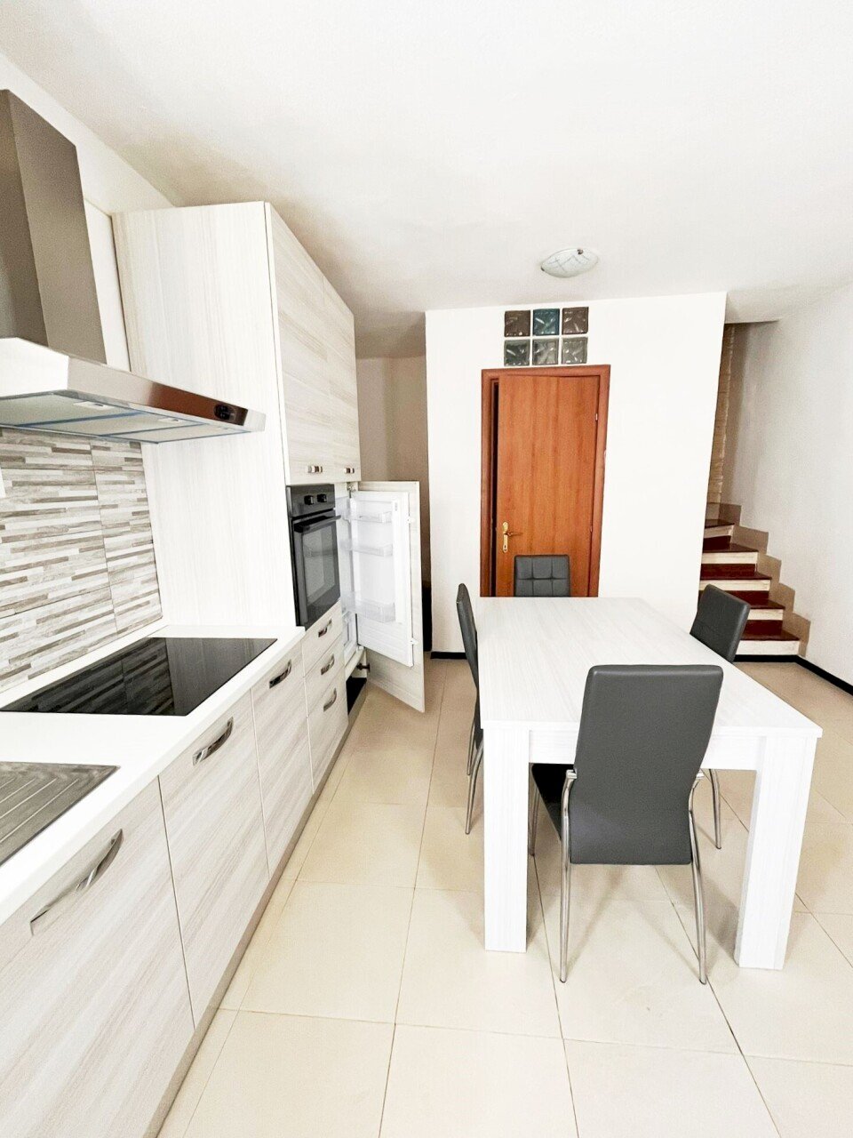 1 - Four-room apartment Sassari - photo 2