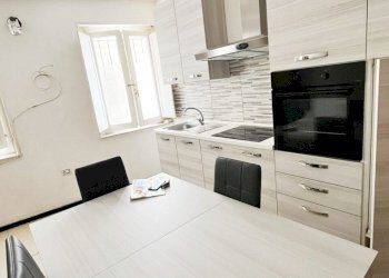 2 - Four-room apartment Sassari - photo 3