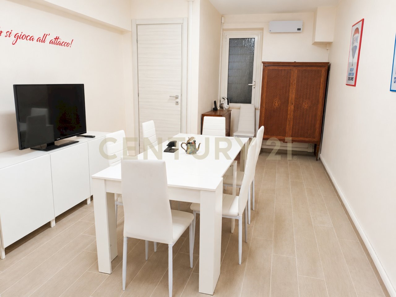 file_00000000ed60720aa7a0bfd819e43a98 - Real Estate Brokerage Agency Via Val Chisone 24, Roma - photo 2