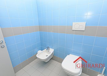 4.2 BAGNO.jpg - Office Via Enrico Albareto, Genova (neighborhood Sestri Ponente) - photo 14
