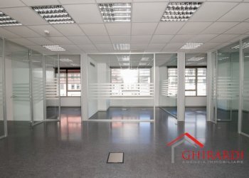 1.4 INGRESSO.jpg - Office VIA E. ALBARETO 21, Genova (neighborhood Sestri Ponente) - photo 6