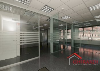 1.5 INGRESSO.jpg - Office VIA E. ALBARETO 21, Genova (neighborhood Sestri Ponente) - photo 7