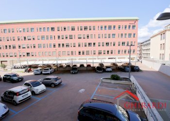 5.0 VISTA.jpg - Office VIA E. ALBARETO 21, Genova (neighborhood Sestri Ponente) - photo 27