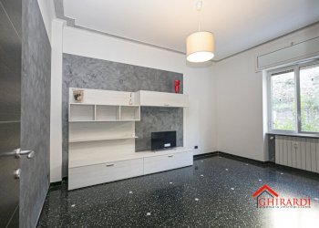 2.0 soggiorno.jpg - Four-room apartment VIA SANT'ALBERTO  11A, Genova (neighborhood Sestri Ponente) - photo 1