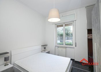 4.1 camera.jpg - Four-room apartment VIA SANT'ALBERTO  11A, Genova (neighborhood Sestri Ponente) - photo 13