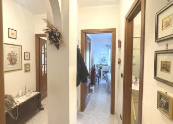 INGRESSO DISIMPEGNO - Apartment Via Privata Palme 36, Recco - photo 5