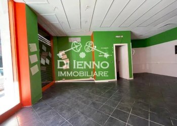 Negozio Via Renato Simoni, Roma - foto 2