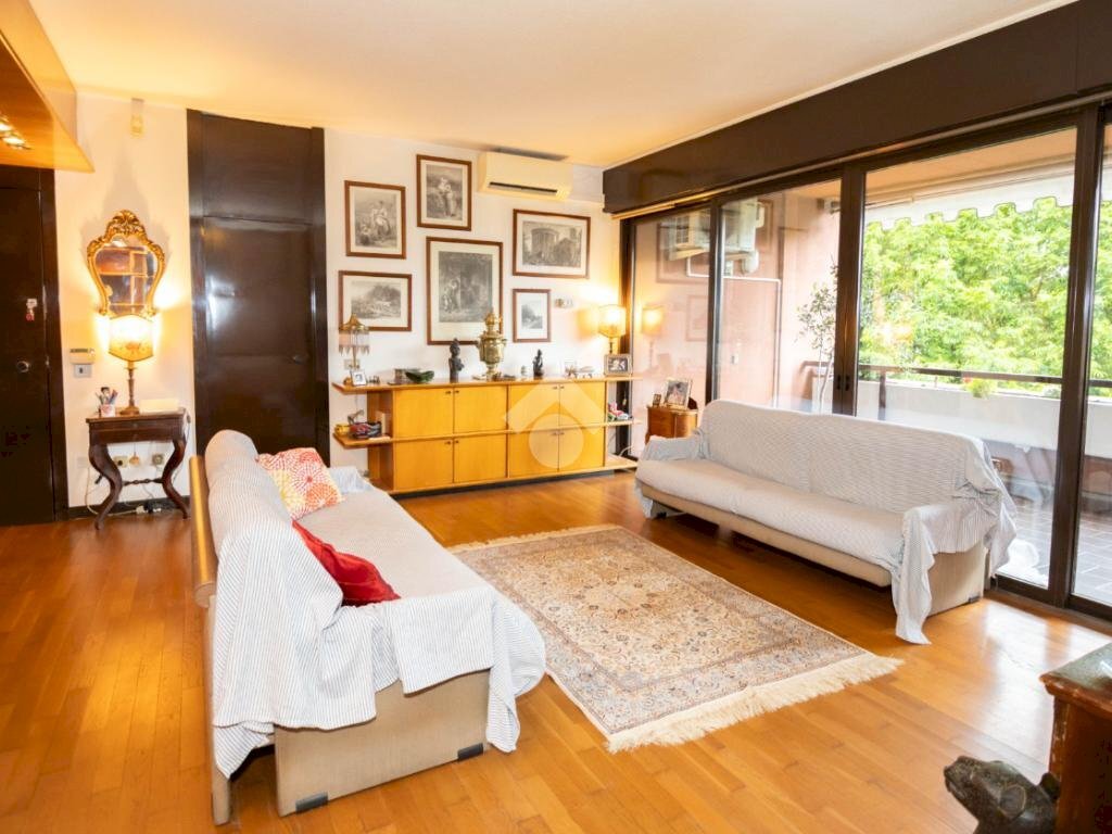 Four-room apartment via giotto, hamlet Milano 3, Basiglio - photo 2